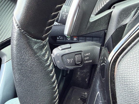 Peugeot 2008 9 of 28