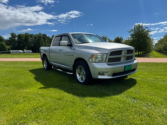 Dodge RAM 2 of 5
