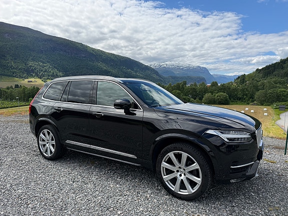 Volvo XC90 5 of 5