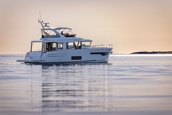 Nimbus 495 Flybridge 4 of 5