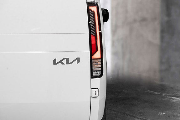 Kia PV5 8 of 23