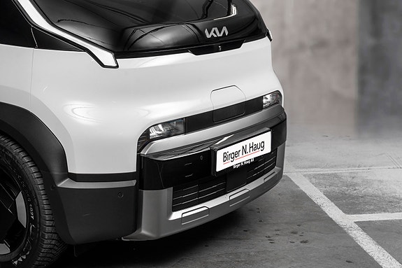 Kia PV5 3 of 23