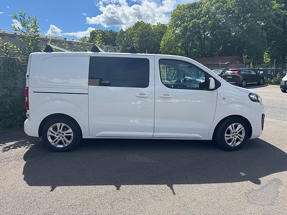 Opel Vivaro 4 of 12
