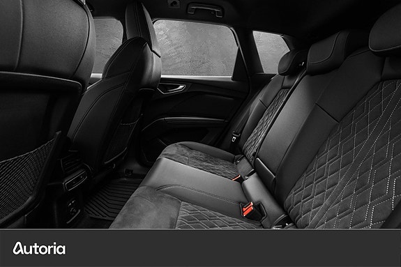 Audi Q4 e-tron 12 of 29