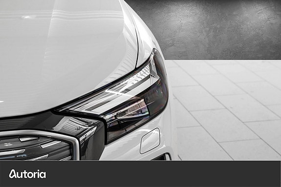 Audi Q4 e-tron 4 of 29