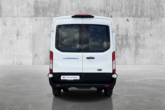 Ford Transit 6 of 23