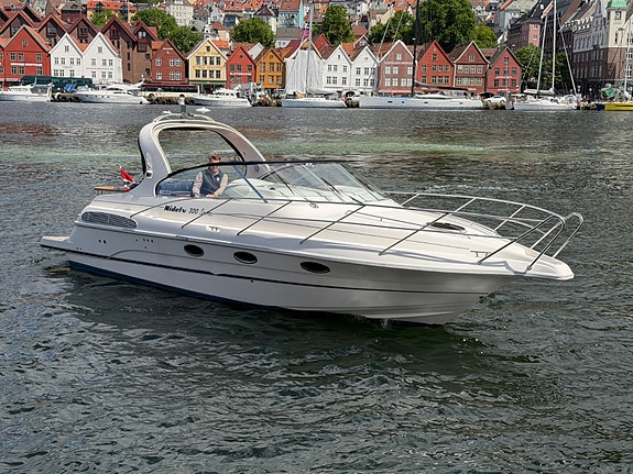 Nidelv 300 Sport Forlenget badeplattform. Ny kalesje 2024 9 of 30