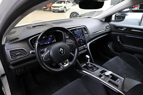 Renault Megane 21 of 30