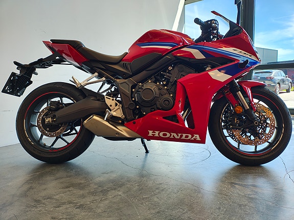 Honda CBR650 6 of 10