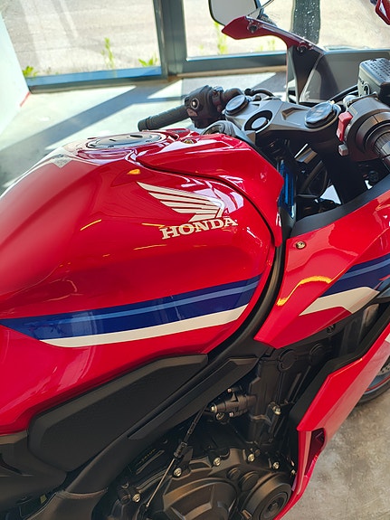 Honda CBR650 8 of 10