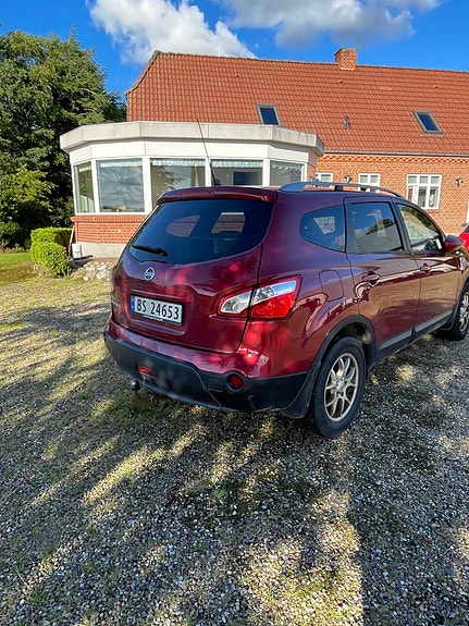 Nissan Qashqai+2 4 of 5