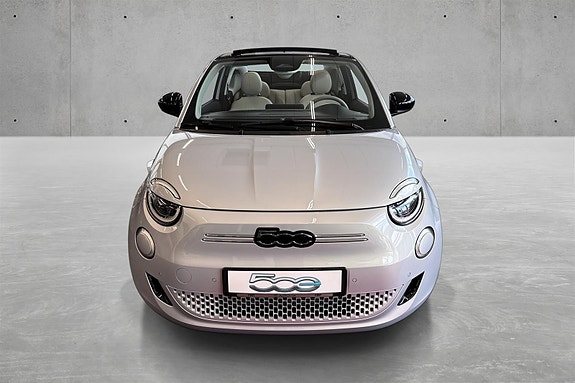 Fiat 500 2 of 5
