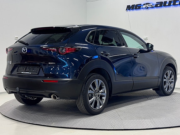 Mazda CX-30 4 of 5