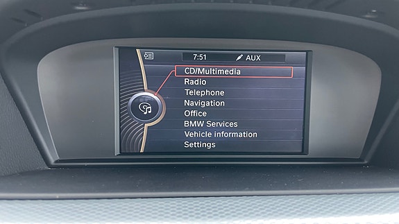 BMW 318i 14 of 28