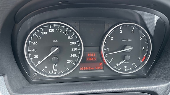 BMW 318i 17 of 28