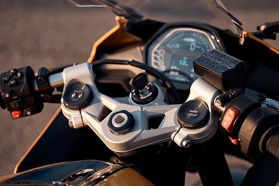 Triumph Daytona 660 Nyhet ! 4 of 10
