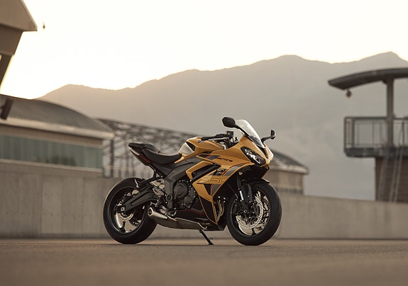 Triumph Daytona 660 Nyhet ! 2 of 10
