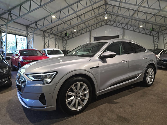 Audi e-tron Sportback 4 of 5