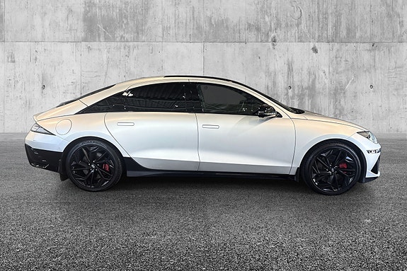 Hyundai Ioniq 6 4 of 5