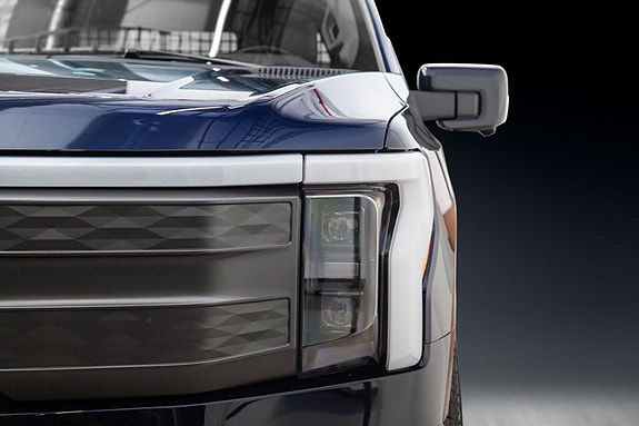 Ford F-150 4 of 5