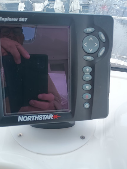 Quicksilver Pilothouse 630 16 of 27