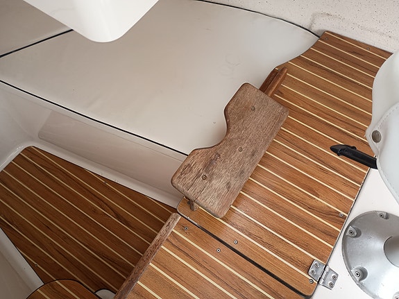 Quicksilver Pilothouse 630 20 of 27