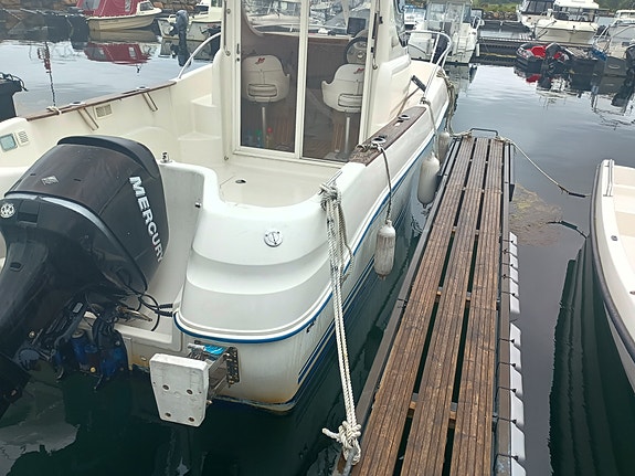 Quicksilver Pilothouse 630 7 of 27