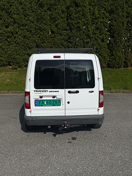 Ford Transit Connect 5 of 16