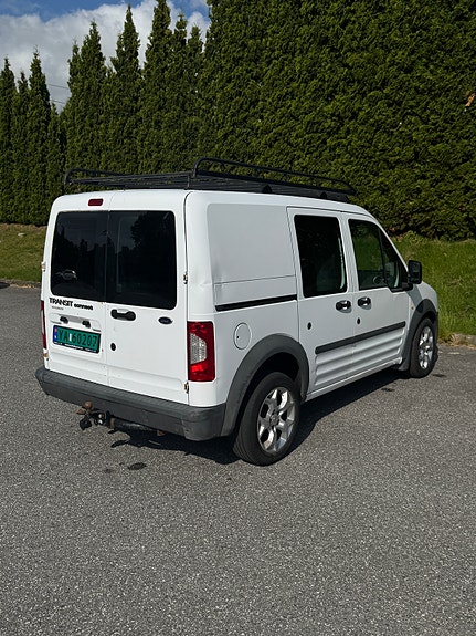 Ford Transit Connect 6 of 16