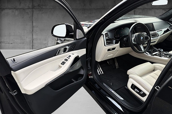 BMW X5 8 of 16