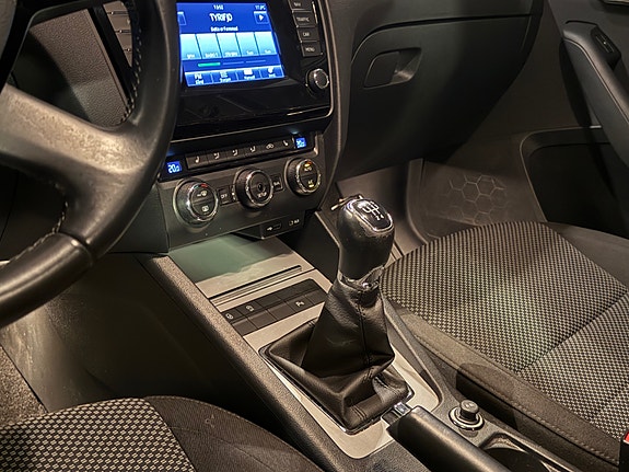 Skoda Octavia 13 of 25