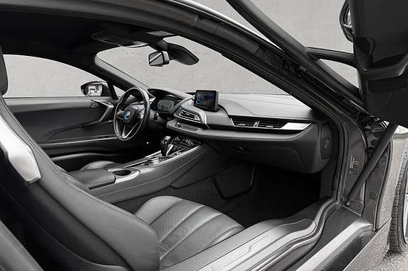 BMW i8 27 of 30