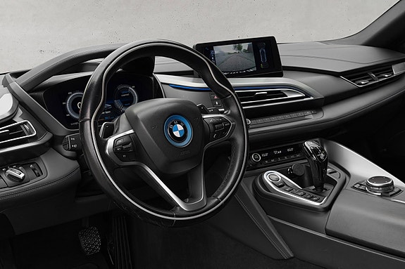 BMW i8 24 of 30