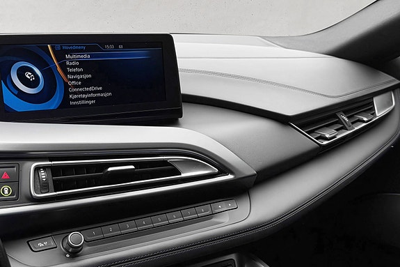 BMW i8 29 of 30