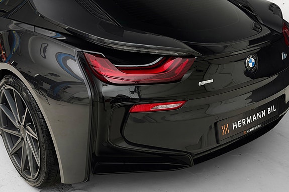 BMW i8 8 of 30