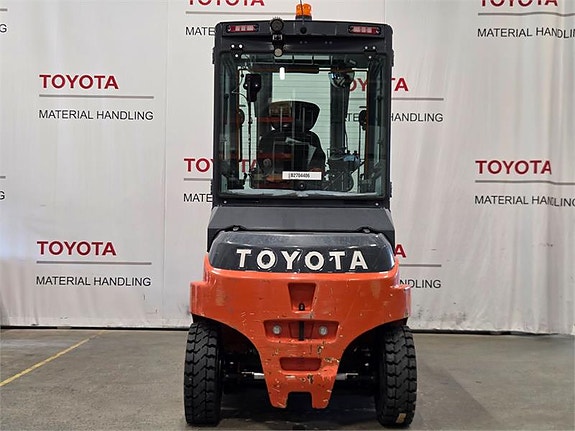 Toyota 8FBMT45 2 of 4