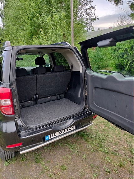 Daihatsu Terios 2 of 5