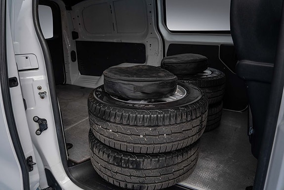 Toyota Proace 19 of 19