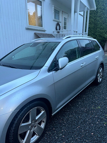 Volkswagen Golf VII 4 of 5