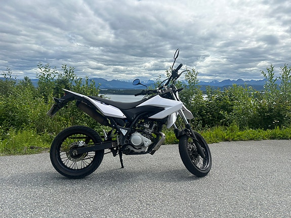 Yamaha WR 125 X 5 of 13
