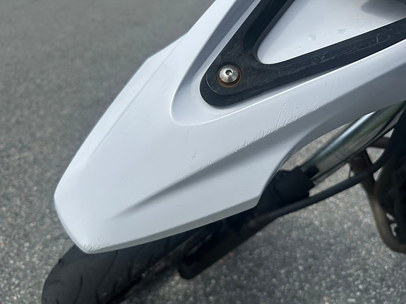 Yamaha WR 125 X 6 of 13