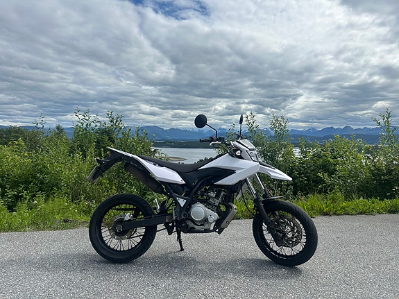 Yamaha WR 125 X 3 of 13