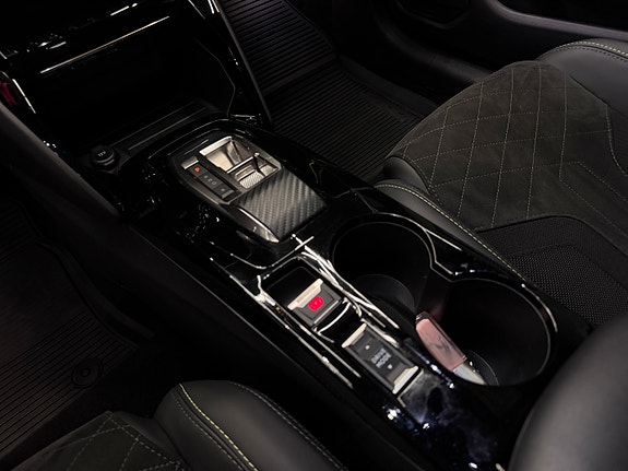 Peugeot e-208 23 of 26