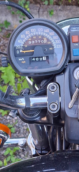 Yamaha XJ 750 7 of 7