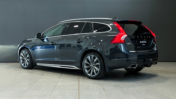 Volvo V60 3 of 5