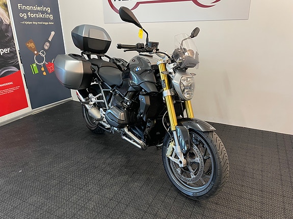 BMW R 1200 R 4 of 5