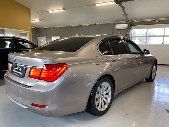 BMW 7-Serie 4 of 5