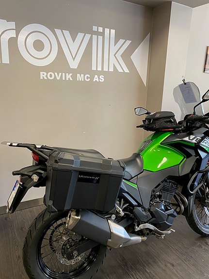 Kawasaki X-300 VERSUS A2 2 of 4