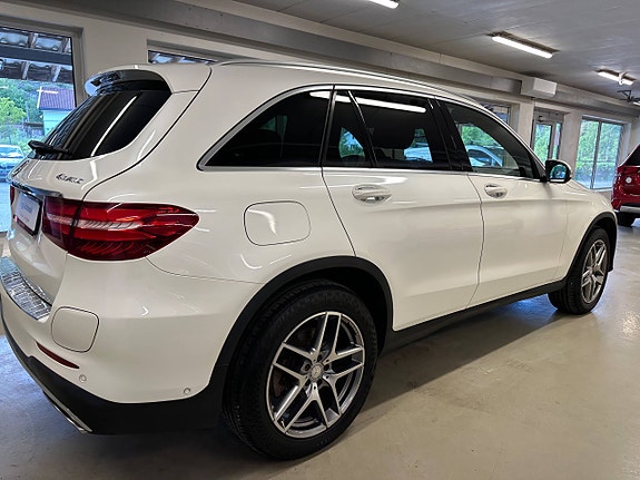 Mercedes-Benz GLC350 e 5 of 5