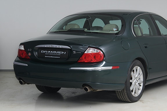 Jaguar S-TYPE 4 of 5